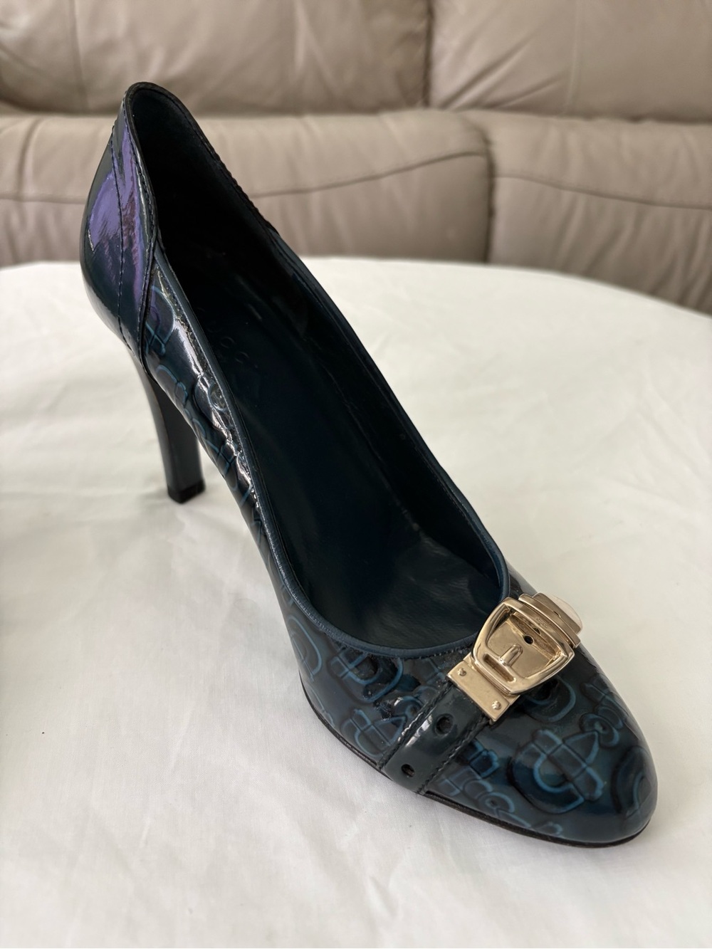 Gucci Greenish Blue Patent Leather Buckle Heel Size 6B